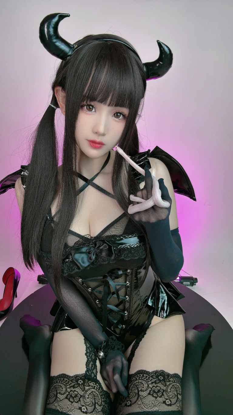 《mikoの蛇蝎魅魔》｜miko酱ww · 31张写真