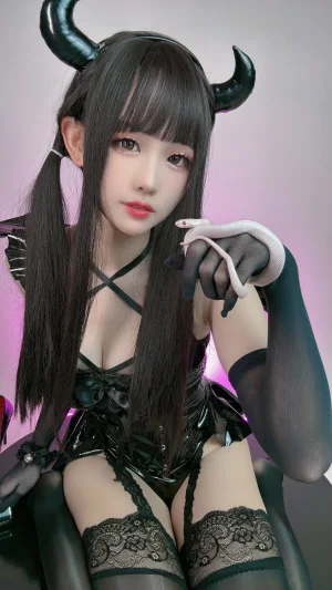 《mikoの蛇蝎魅魔》｜miko酱ww · 31张写真