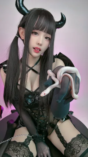 《mikoの蛇蝎魅魔》｜miko酱ww · 31张写真