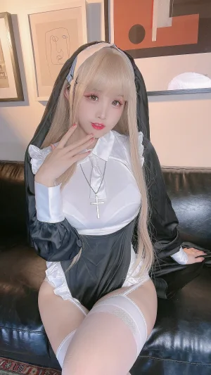 《自拍系列mikoの白丝01》｜miko酱ww · 241张写真
