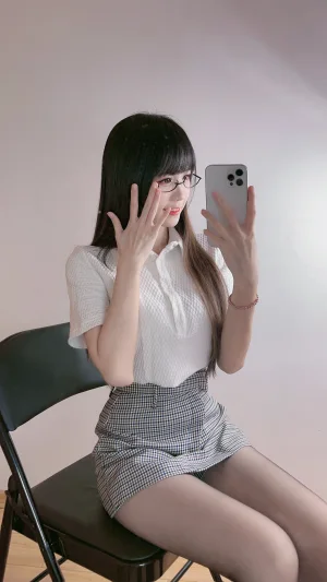 《自拍系列mikoの黑丝03》｜miko酱ww · 185张写真