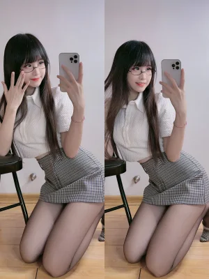 《自拍系列mikoの黑丝03》｜miko酱ww · 185张写真