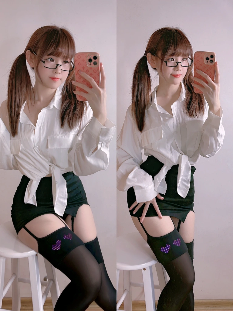 《自拍系列mikoの黑丝04》｜miko酱ww · 182张写真
