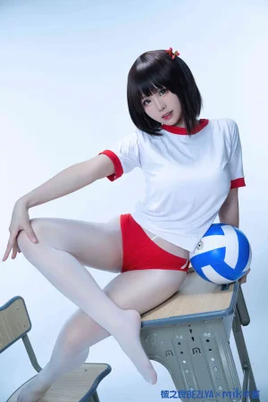 《体操服》｜miko酱ww · 25张写真