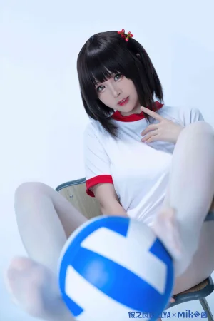 《体操服》｜miko酱ww · 25张写真