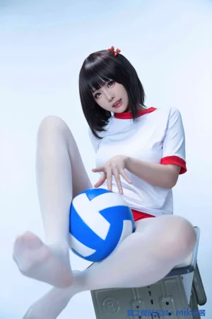 《体操服》｜miko酱ww · 25张写真
