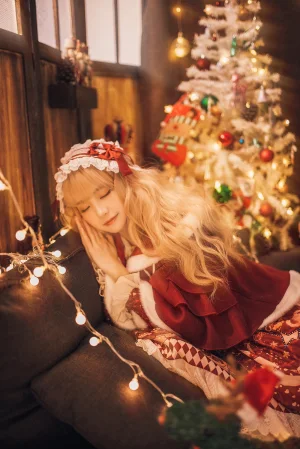 《暖屋里的少女》｜miko酱ww · 29张写真