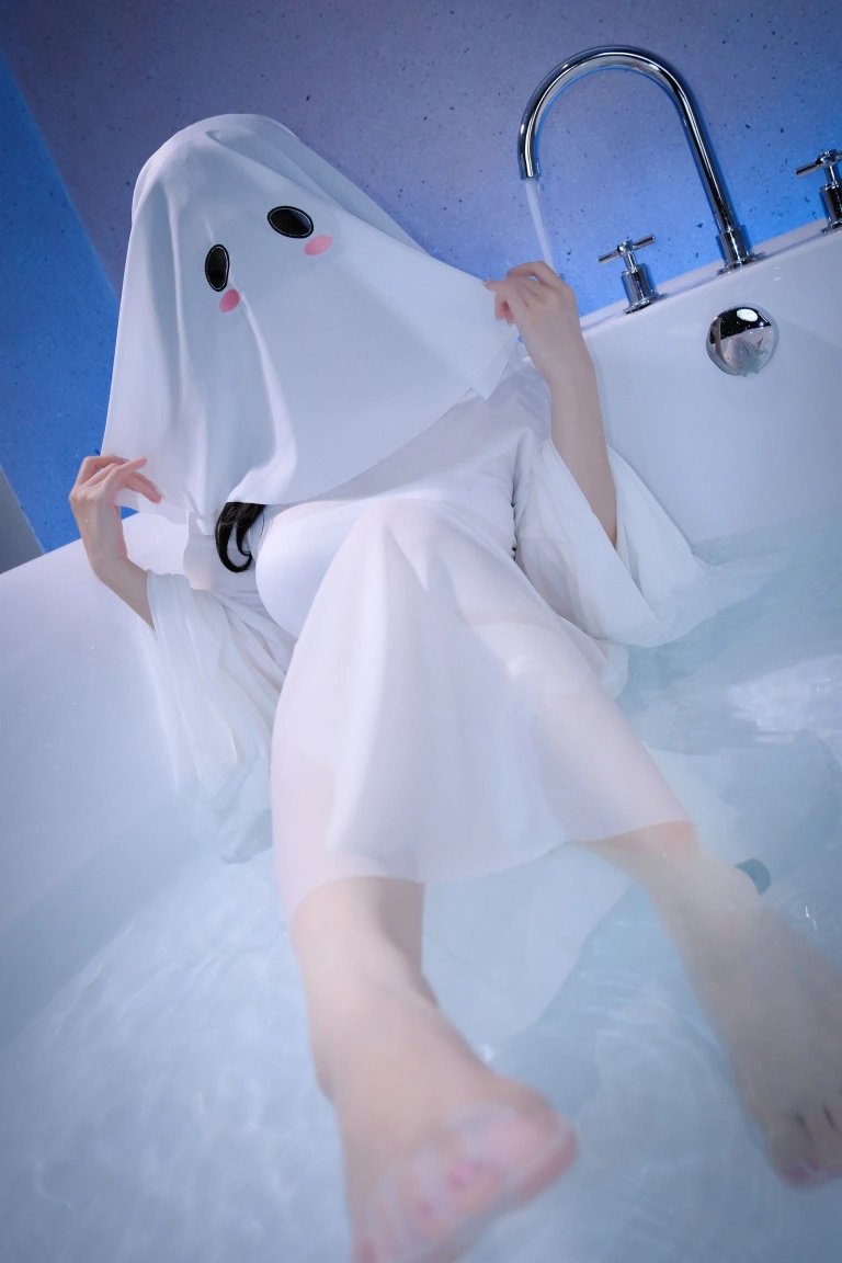 《幽灵》｜miko酱ww · 43张写真