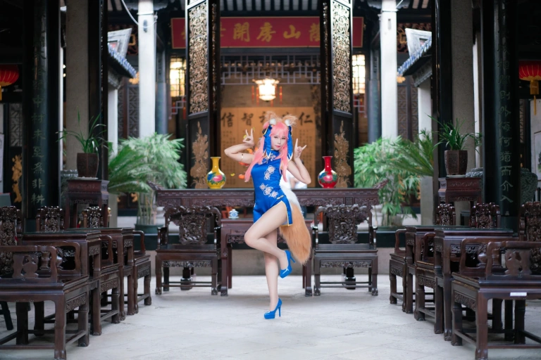 《玉藻前旗袍》｜Money冷冷 · 17张写真