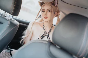 《豹纹X车》｜Natsuko_夏夏子 · 41张写真、1 个视频