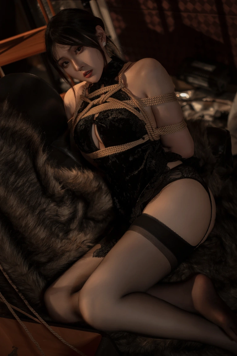 《束》｜Natsuko_夏夏子 · 60张写真