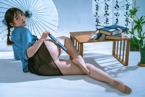 《清秋》｜Natsuko_夏夏子 · 57张写真、1 个视频