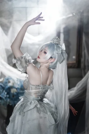 《灰姑娘水晶公主Cinderella（NIKKE The Goddess of Victory）》｜Natsuko_夏夏子 · 95张写真