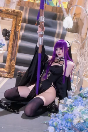 《葬送的芙莉莲 菲伦 修女》｜Natsuko_夏夏子 · 123张写真、6 个视频