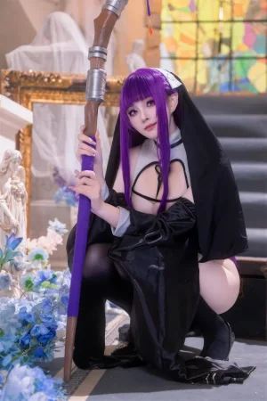 《葬送的芙莉莲 菲伦 修女》｜Natsuko_夏夏子 · 123张写真、6 个视频