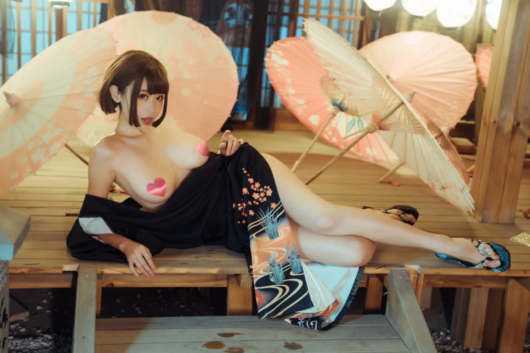 《老板娘1 热情老板娘》｜奈汐酱nice · 16张写真