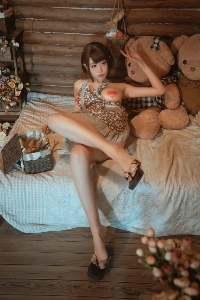 《老板娘2 勤劳的老板娘》｜奈汐酱nice · 25张写真