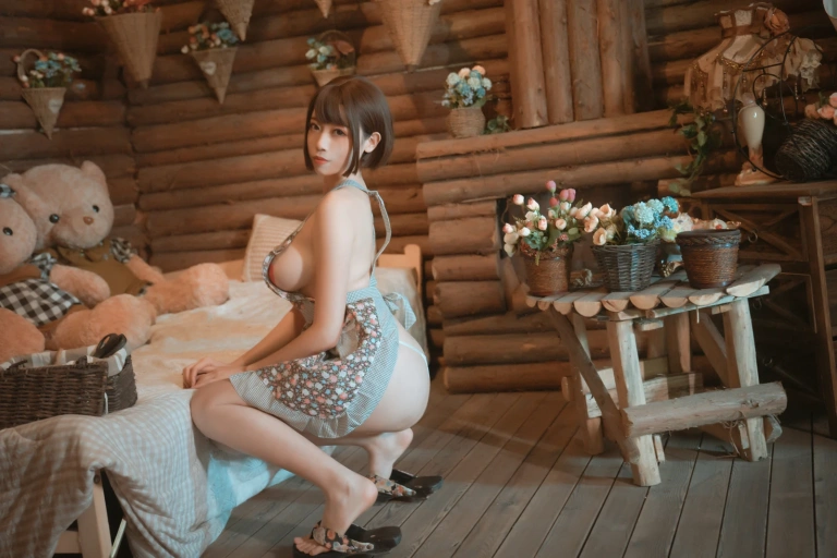 《老板娘2 勤劳的老板娘》｜奈汐酱nice · 25张写真