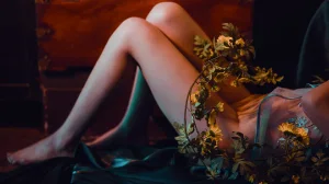 《小雏菊》｜奈汐酱nice · 18张写真