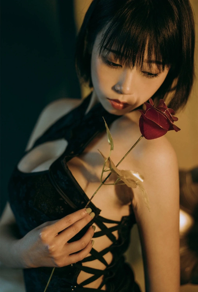 《黄昏》｜奈汐酱nice · 18张写真