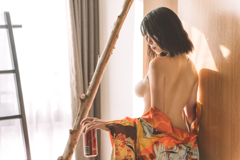 《消愁》｜奈汐酱nice · 15张写真