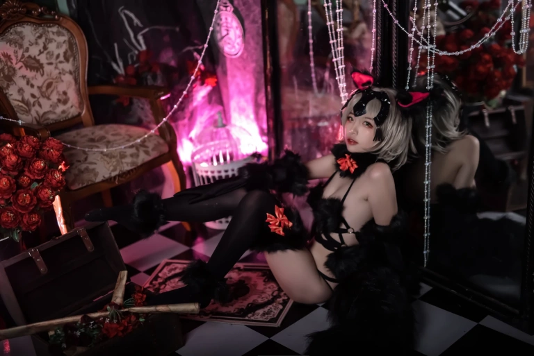 《Fate黑贞万圣节》｜二佐Nisa · 20张写真