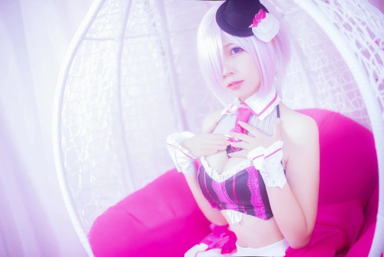 《吊椅》｜二佐Nisa · 9张写真