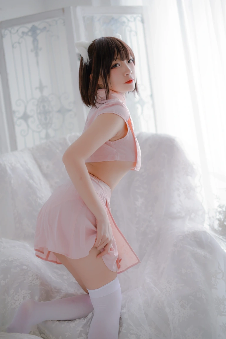 《粉旗袍》｜二佐Nisa · 21张写真