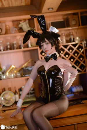 《獒犬兔女郎 兔玩映画》｜二佐Nisa · 41张写真