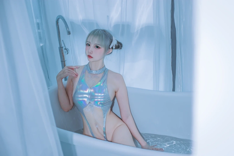 《竞泳 魔鬼私房》｜二佐Nisa · 30张写真