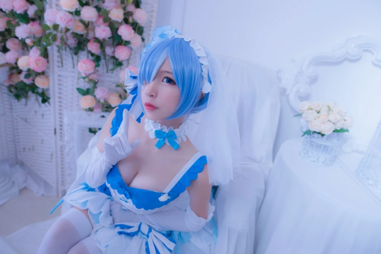 《蕾姆2号本 蕾姆花嫁》｜二佐Nisa · 33张写真