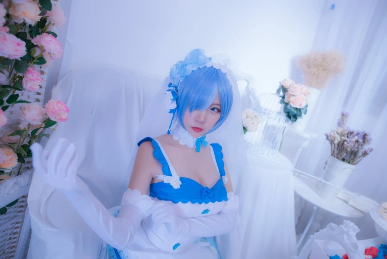 《蕾姆2号本 蕾姆花嫁》｜二佐Nisa · 33张写真