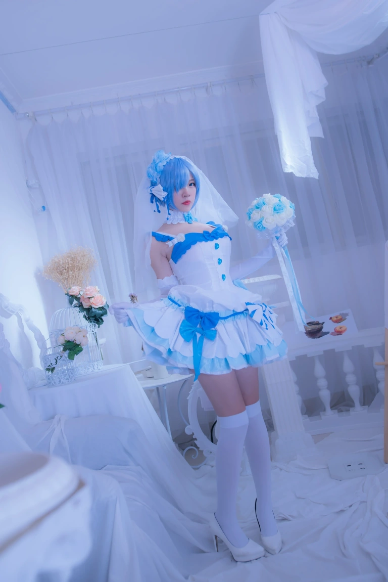 《蕾姆2号本 蕾姆花嫁》｜二佐Nisa · 33张写真