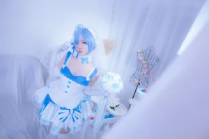 《蕾姆2号本 蕾姆花嫁》｜二佐Nisa · 33张写真