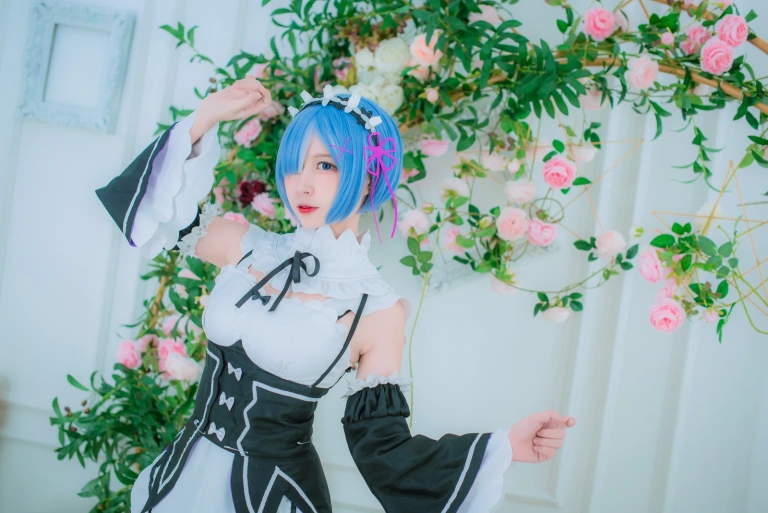 《蕾姆2号本 蕾姆女仆》｜二佐Nisa · 33张写真