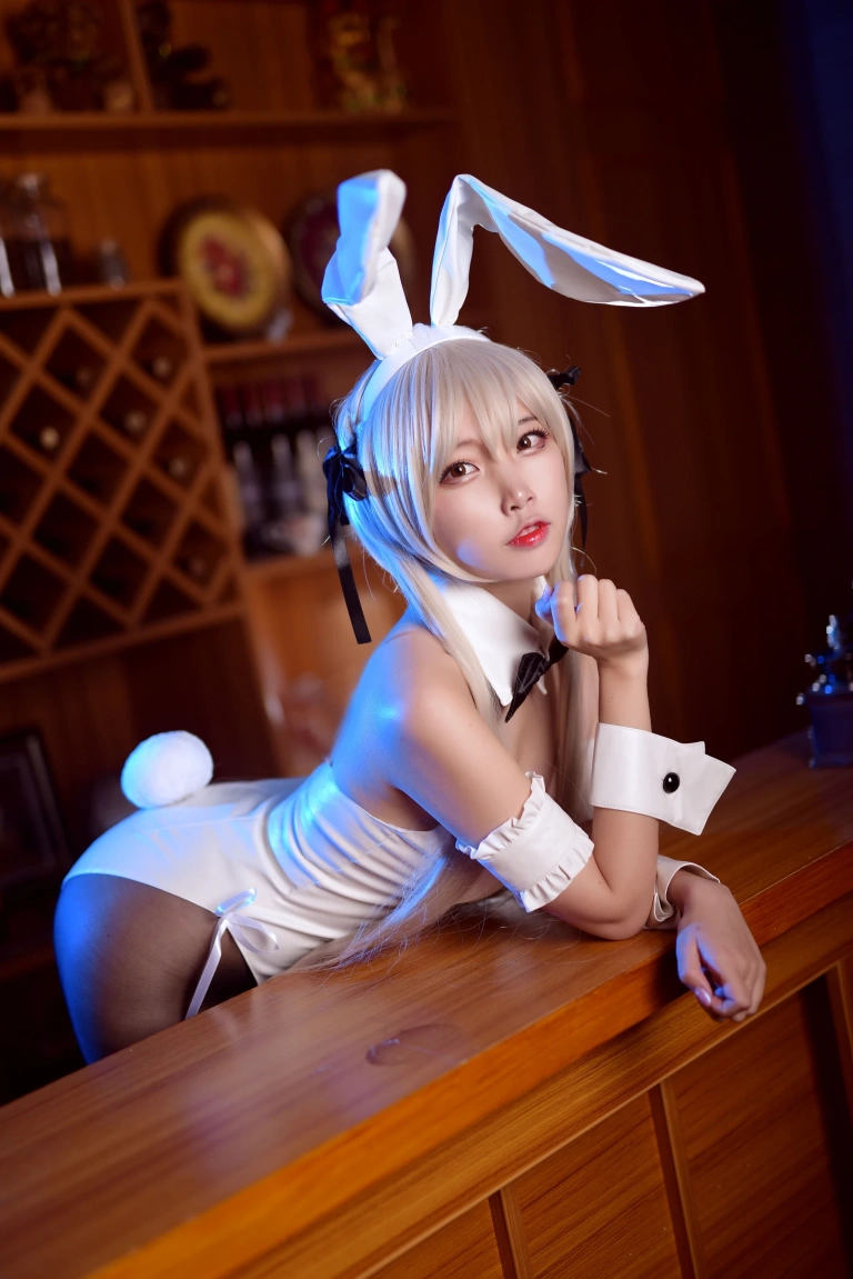 《穹妹兔女郎》｜二佐Nisa · 17张写真