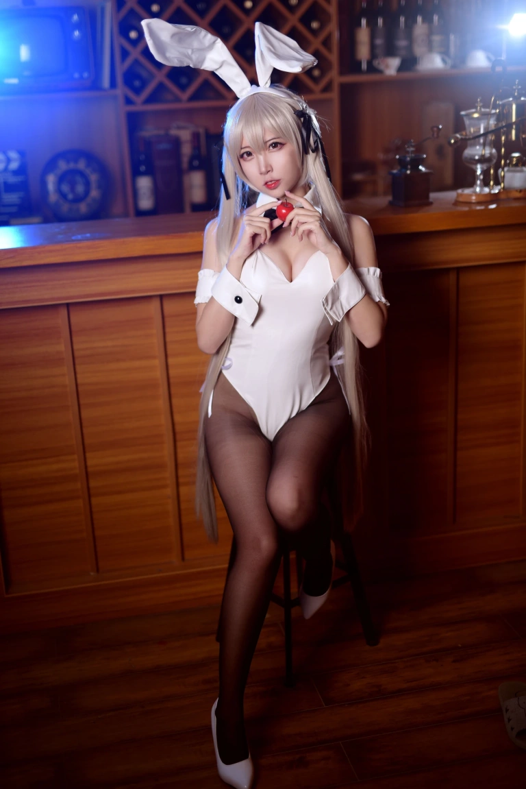 《穹妹兔女郎》｜二佐Nisa · 17张写真