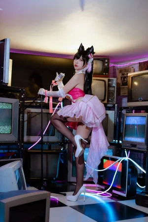 《犬之眷 碧蓝爱宕打歌服》｜二佐Nisa · 14张写真