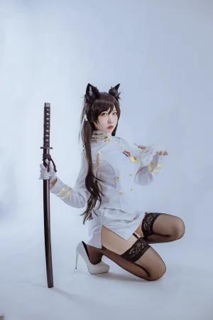 《犬之眷 碧蓝爱宕军装》｜二佐Nisa · 15张写真