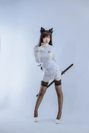 《犬之眷 碧蓝爱宕军装》｜二佐Nisa · 15张写真