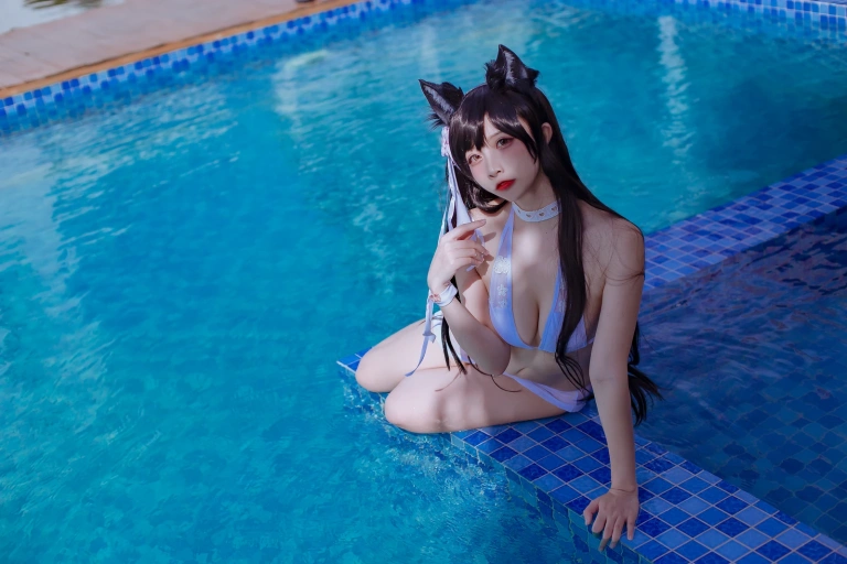 《犬之眷 碧蓝爱宕泳装》｜二佐Nisa · 18张写真