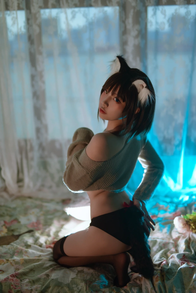 《私房少女 宠物黑猫》｜二佐Nisa · 28张写真