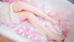 《浴缸》｜二佐Nisa · 15张写真