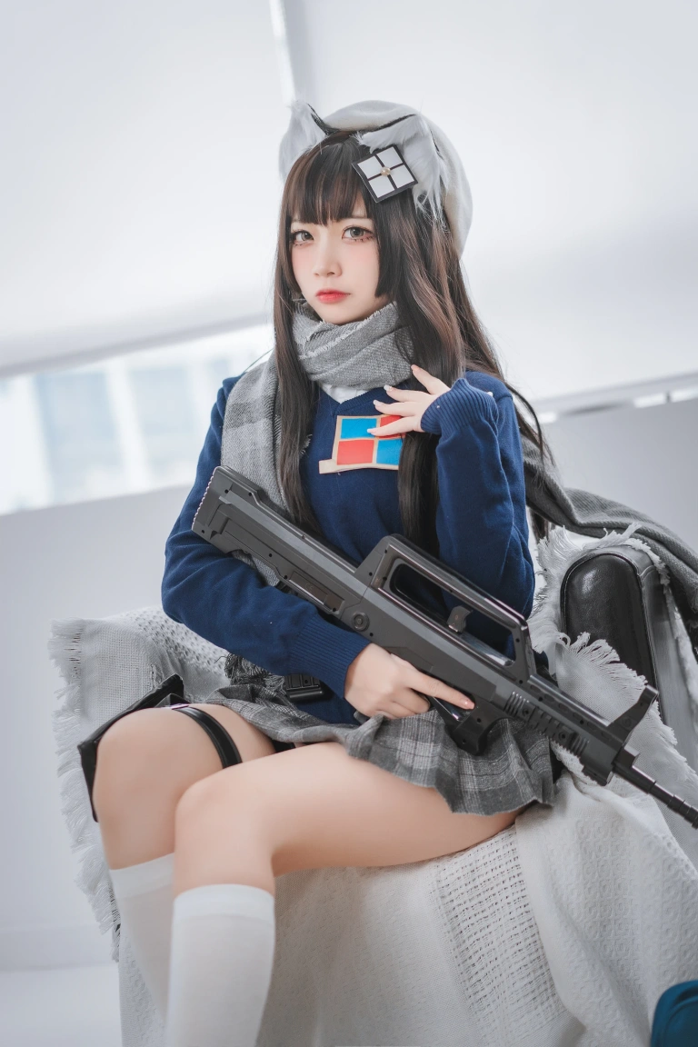 《2020.11月铁粉福利 少前95式JK》｜二佐Nisa · 13张写真