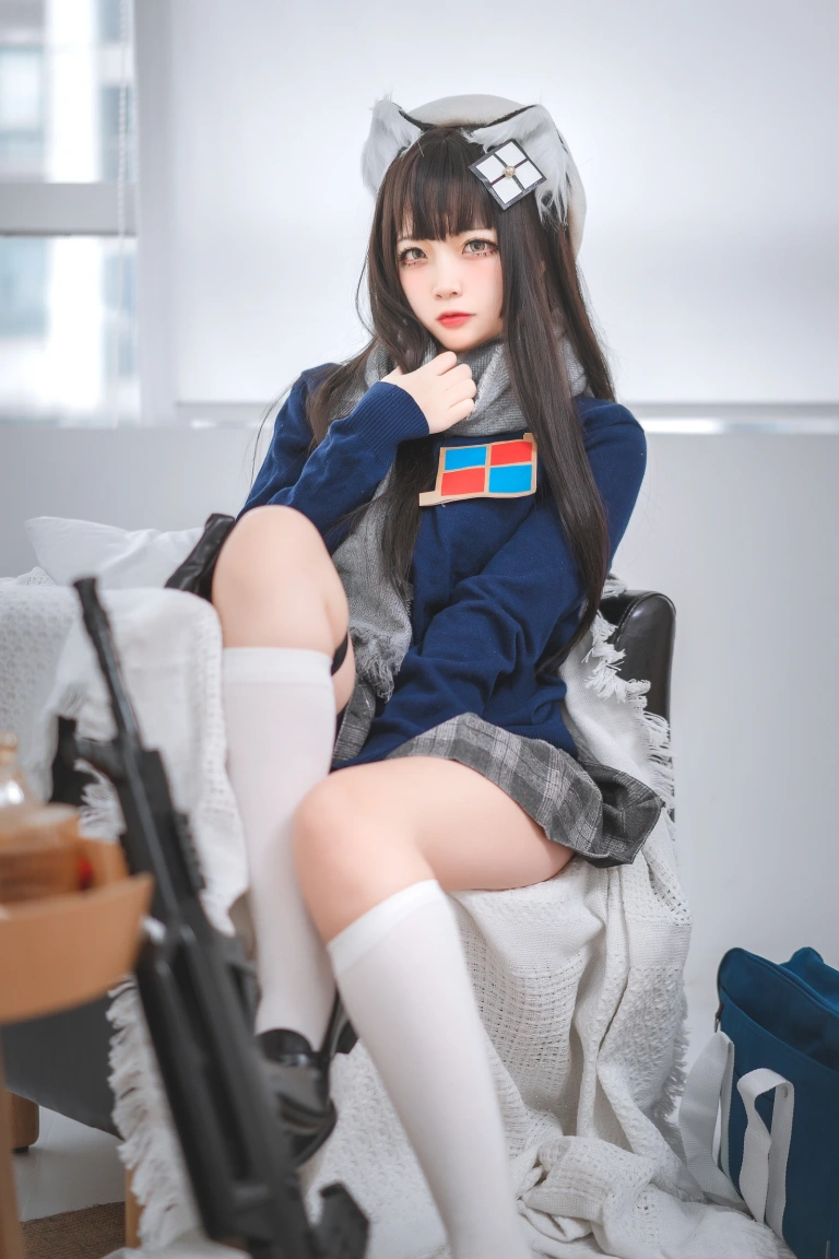 《2020.11月铁粉福利 少前95式JK》｜二佐Nisa · 13张写真