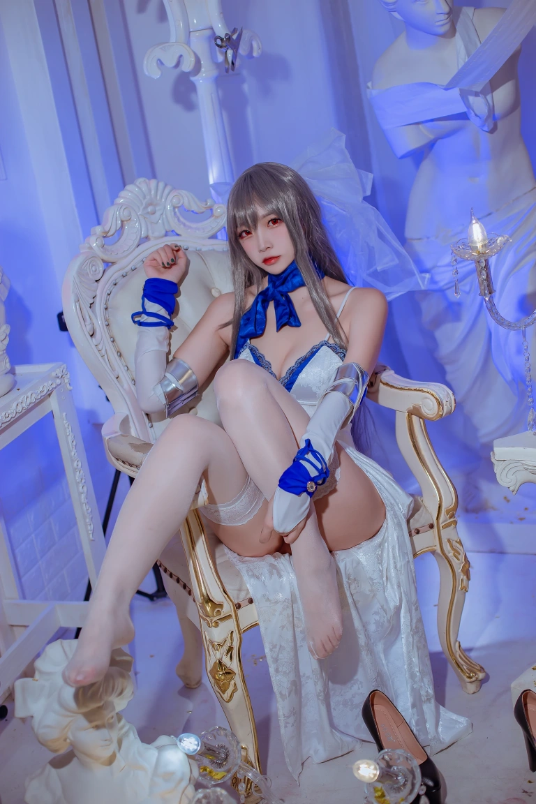 《碧蓝航线 路易九礼服》｜二佐Nisa · 29张写真