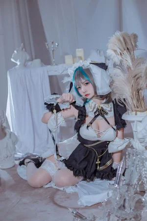 《碧蓝航线 柴郡》｜二佐Nisa · 30张写真