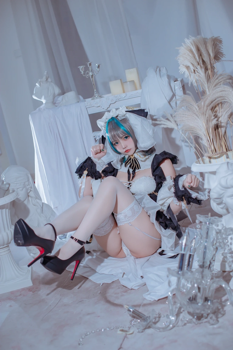 《碧蓝航线 柴郡》｜二佐Nisa · 30张写真