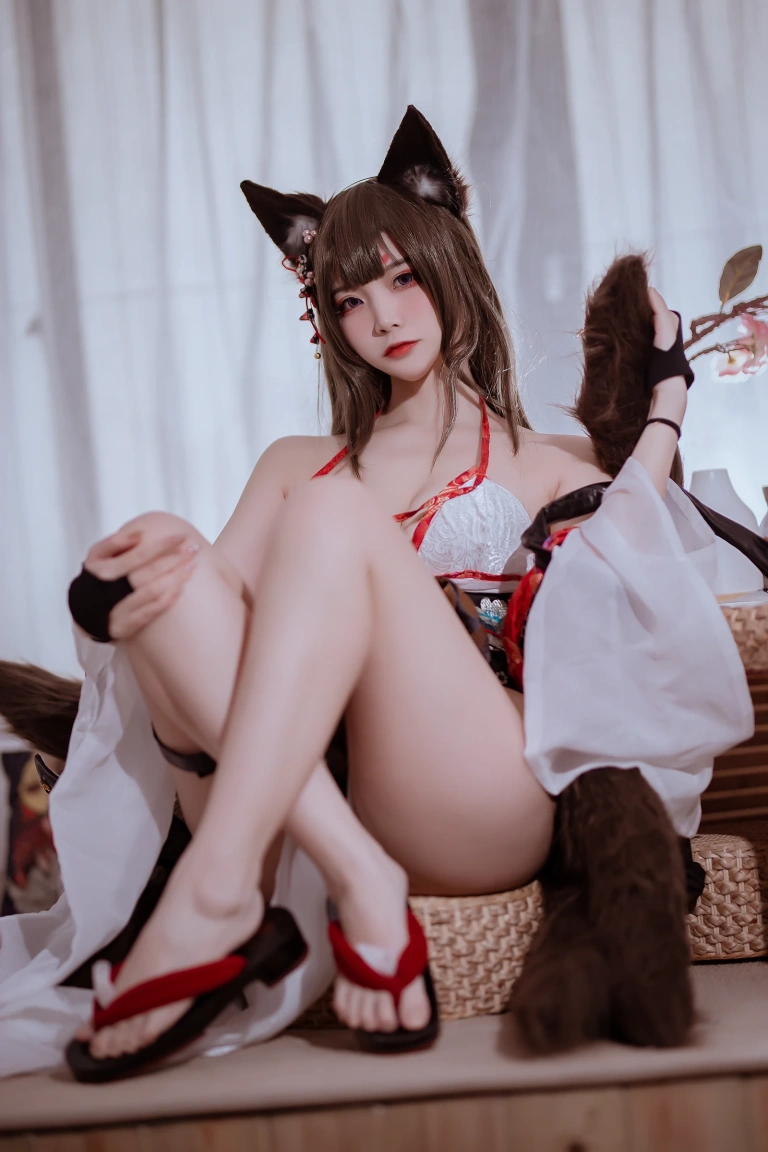 《碧蓝航线 天城泳装》｜二佐Nisa · 20张写真