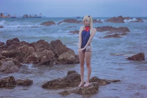 《碧蓝航线 玛丽罗斯泳装》｜二佐Nisa · 13张写真